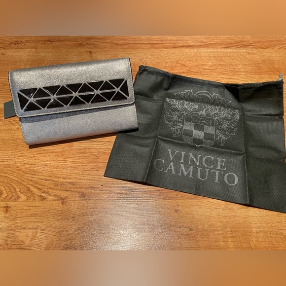 Vince Camuto Mosaic Fit Leather Crossbody Bag - Picture 9 of 14